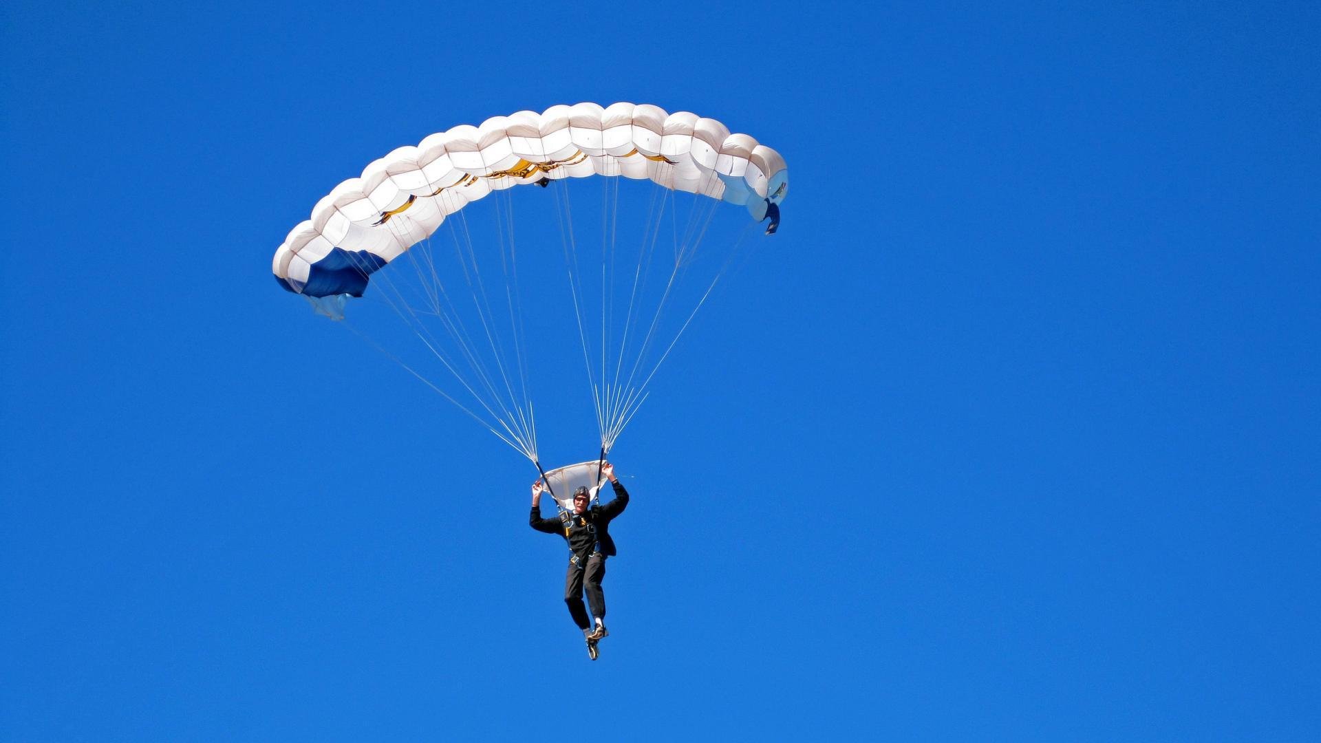 星空体育全站-“亲子跑步新时代，牛仔3K亲子跑香港掀起运动热潮”